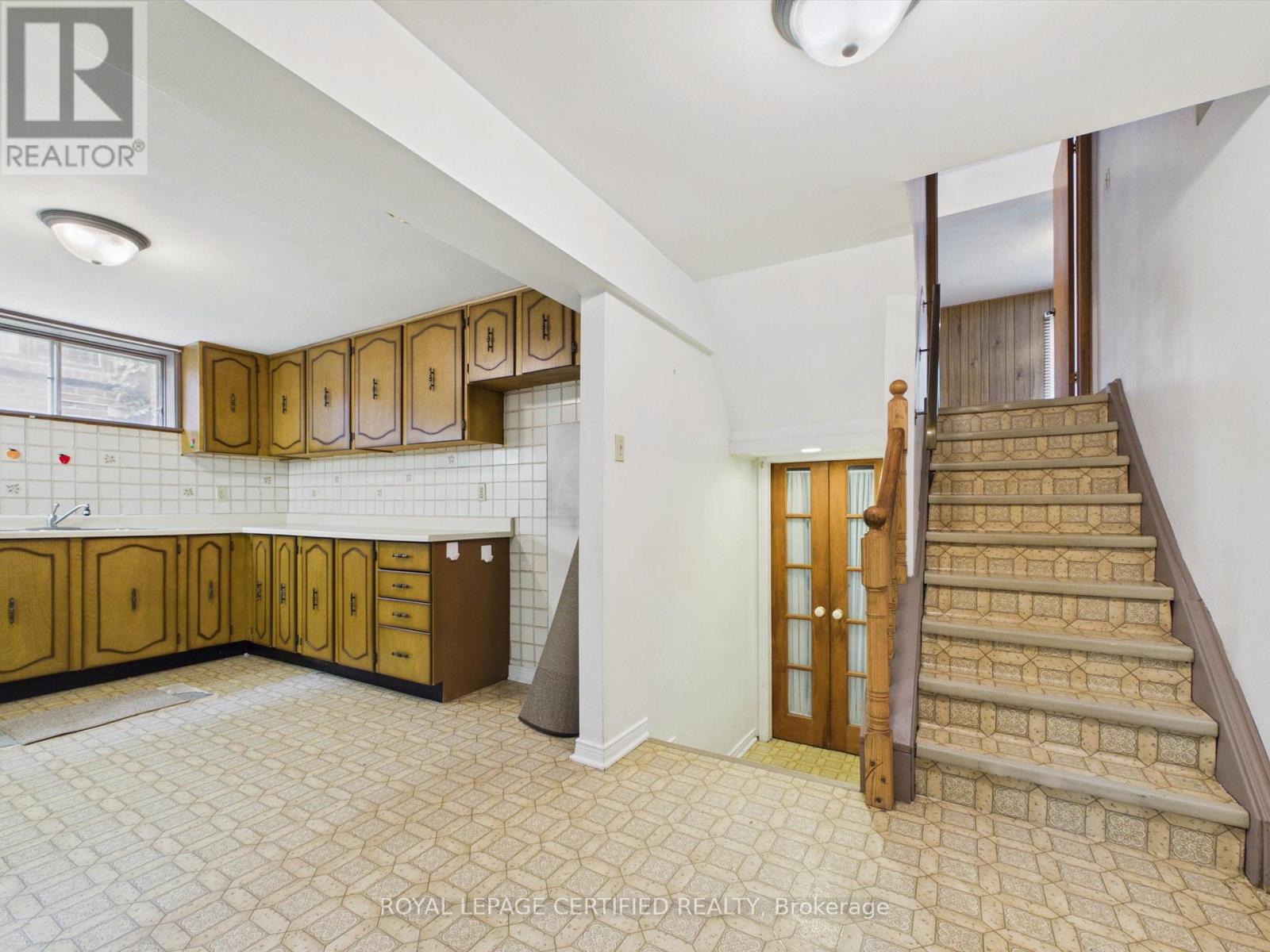 196 Mount Olive Drive, Toronto, Ontario  M9V 3Z5 - Photo 32 - W13711592