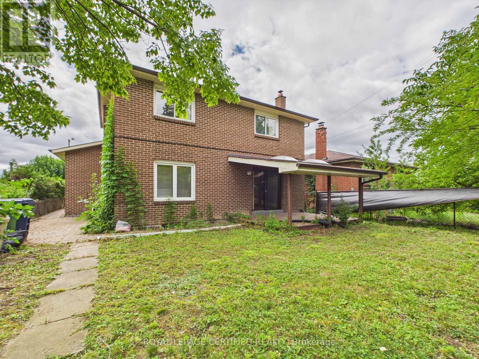 196 Mount Olive Drive, Toronto, Ontario  M9V 3Z5 - Photo 48 - W13711592