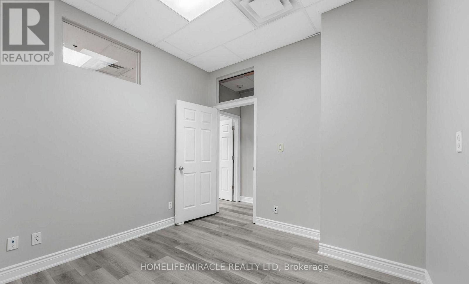 112 (Main Floor) - 2 Automatic Drive, Brampton (Gore Industrial North), Ontario  L6S 6K8 - Photo 18 - W13711726