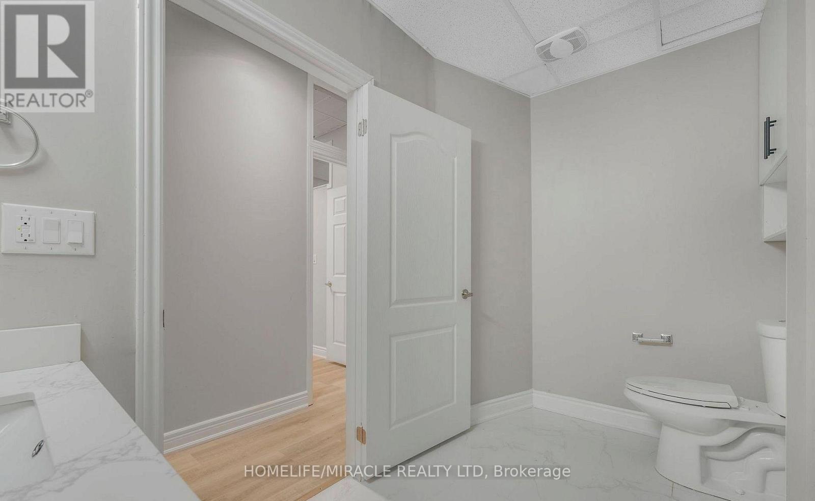 112 (Main Floor) - 2 Automatic Drive, Brampton (Gore Industrial North), Ontario  L6S 6K8 - Photo 25 - W13711726