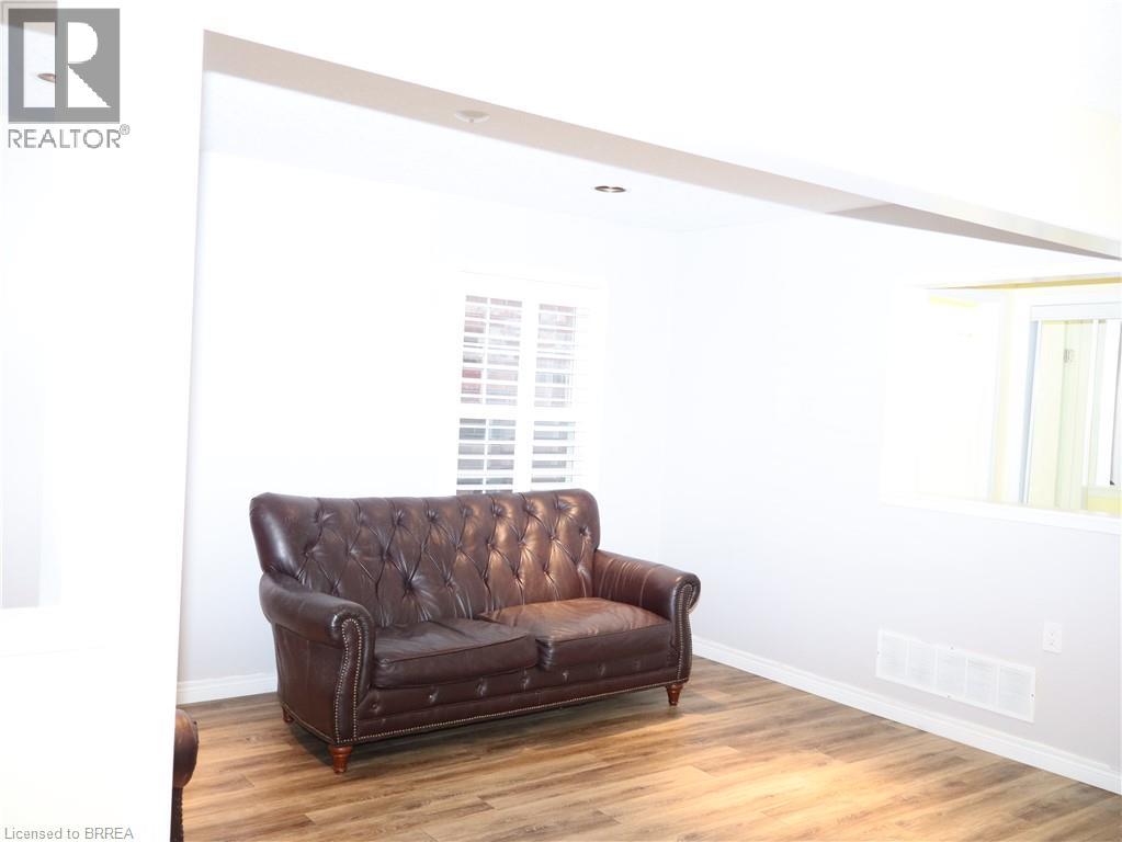 116 Blackburn Drive Unit# Upper, Brantford, Ontario  N3T 6S2 - Photo 6 - 40858107
