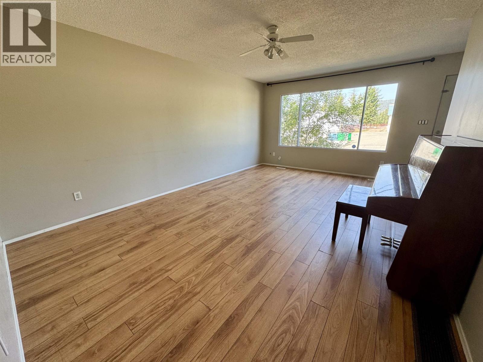 1180a Blair Street, Williams Lake, British Columbia  V2G 1X2 - Photo 5 - R3158726