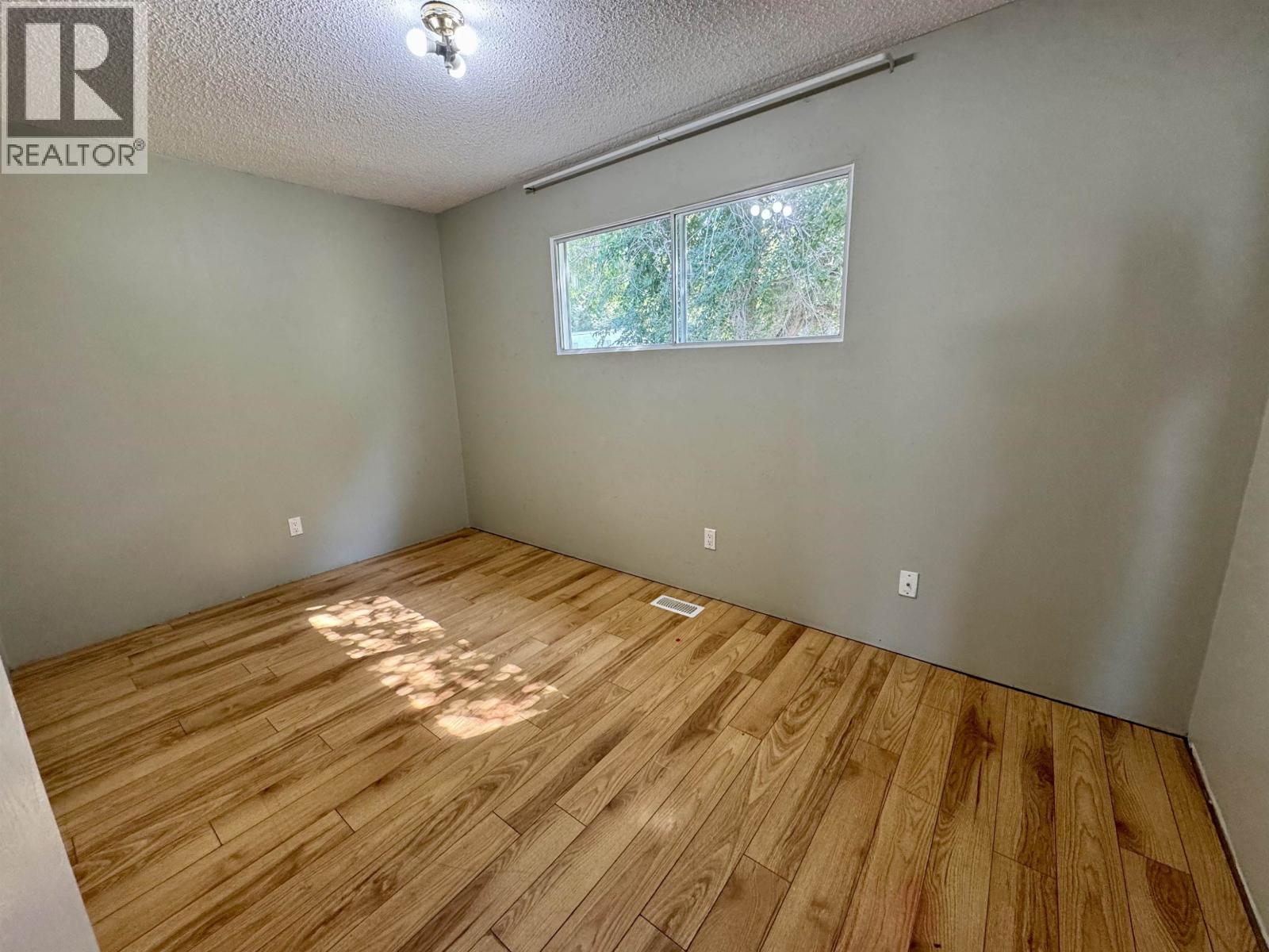 1180a Blair Street, Williams Lake, British Columbia  V2G 1X2 - Photo 7 - R3158726