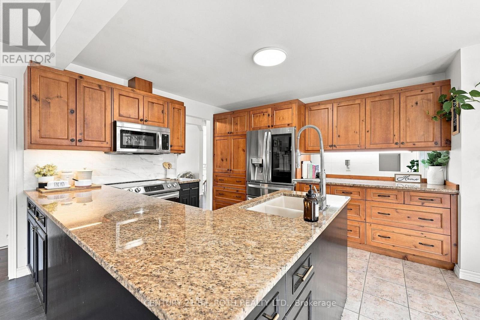 3 Dean Court, Wasaga Beach, Ontario  L9Z 1J9 - Photo 10 - S13711262