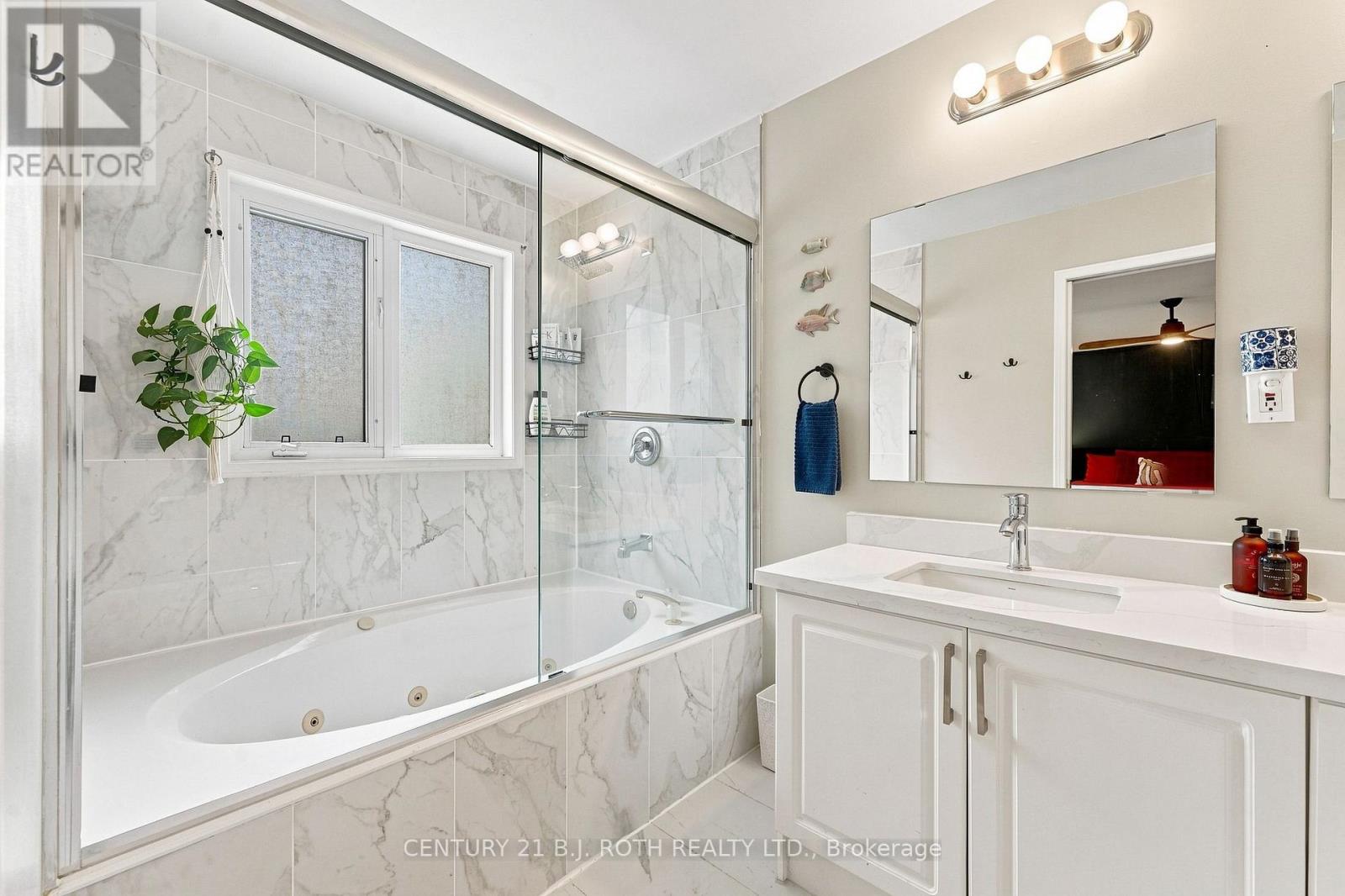 3 Dean Court, Wasaga Beach, Ontario  L9Z 1J9 - Photo 23 - S13711262