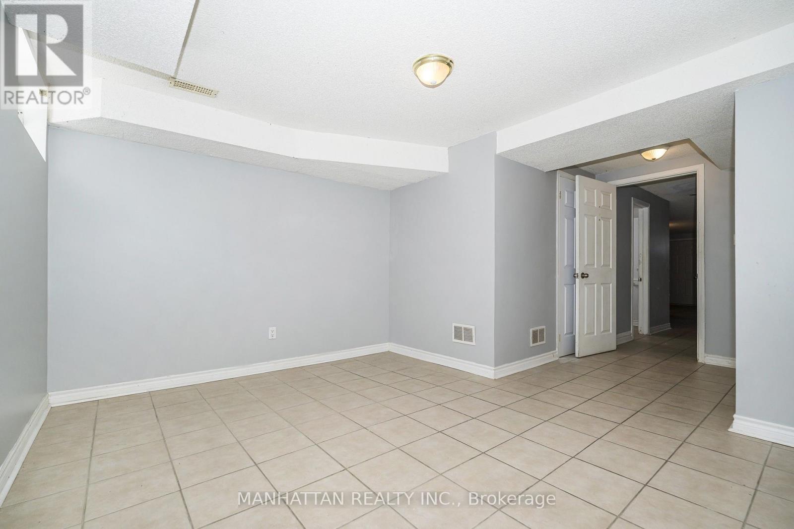 1220 Weston Road, Toronto, Ontario  M6M 4P4 - Photo 26 - W13633002