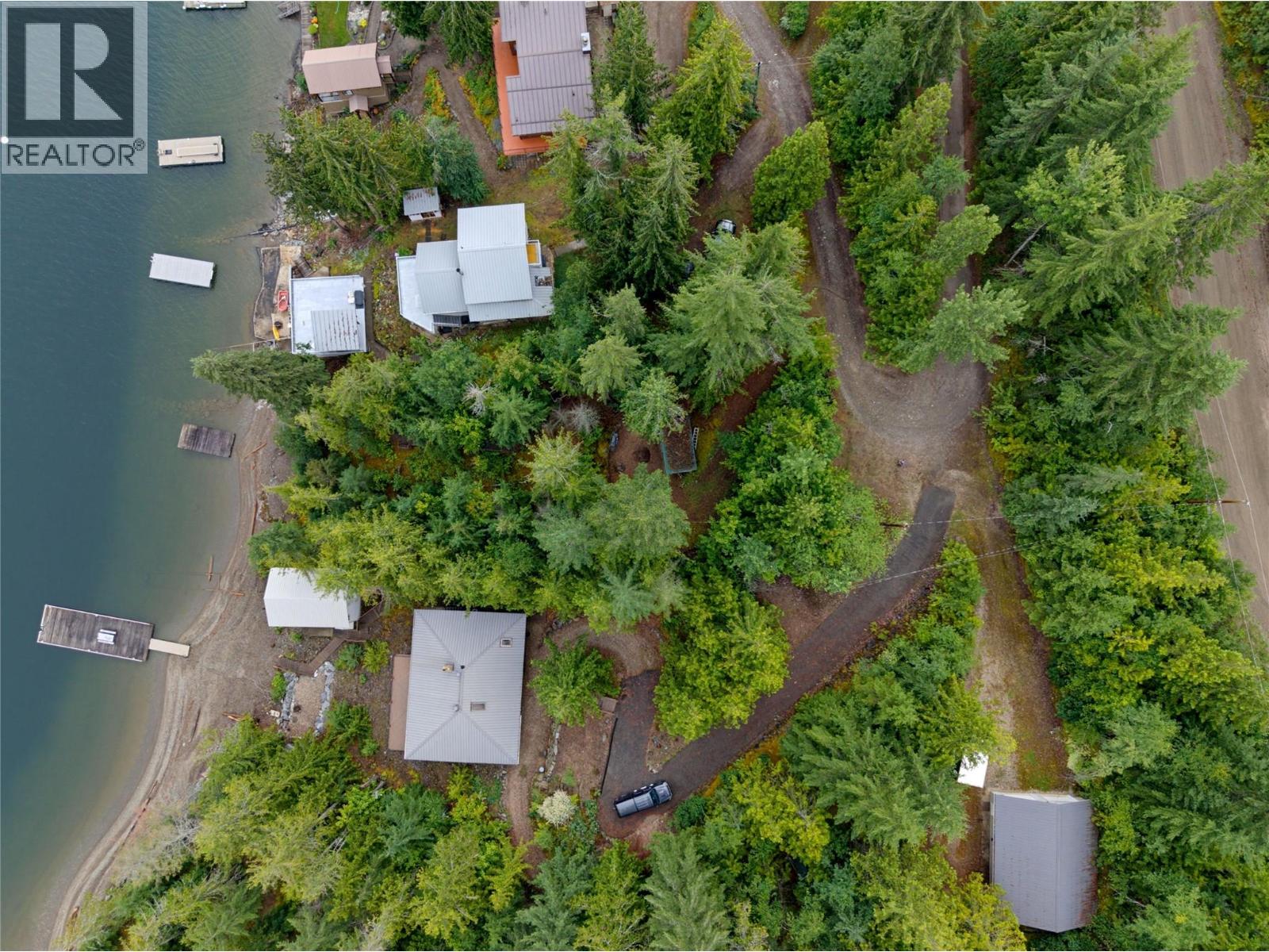 4255 Justin Road, Eagle Bay, British Columbia V0E 1T0 - Photo 2 - 10392627
