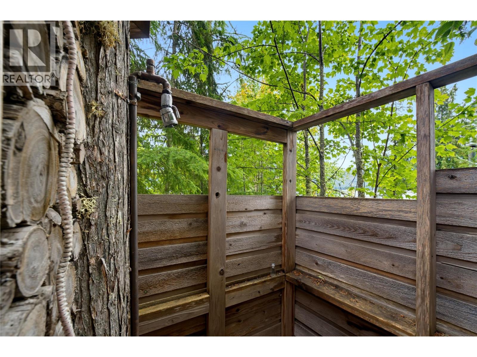 4255 Justin Road, Eagle Bay, British Columbia V0E 1T0 - Photo 33 - 10392627
