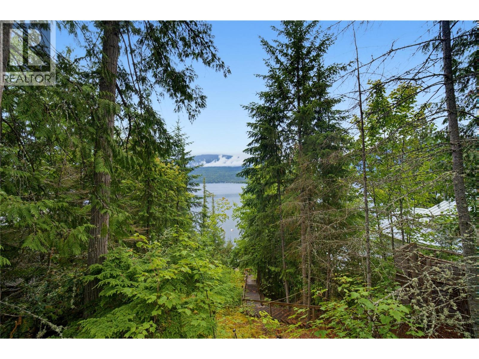 4255 Justin Road, Eagle Bay, British Columbia V0E 1T0 - Photo 17 - 10392627