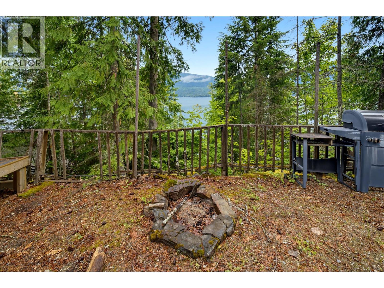 4255 Justin Road, Eagle Bay, British Columbia V0E 1T0 - Photo 34 - 10392627