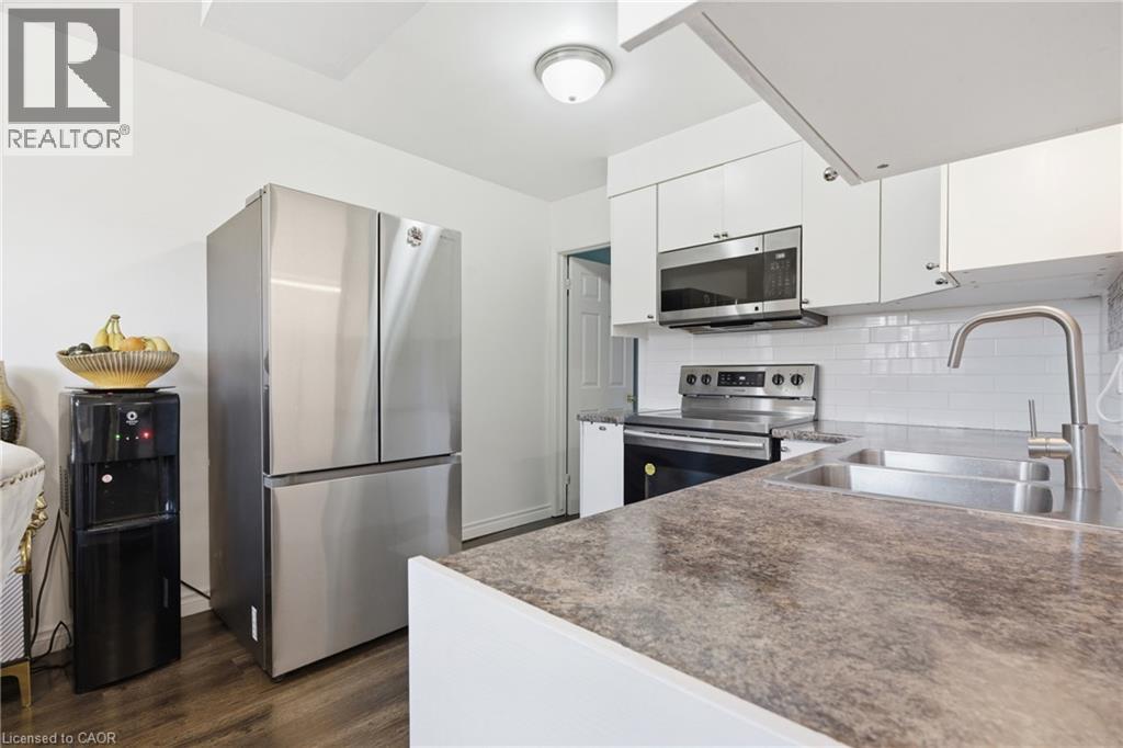 423 Westwood Drive Unit# 43, Kitchener, Ontario  N2M 5B5 - Photo 12 - 40849067