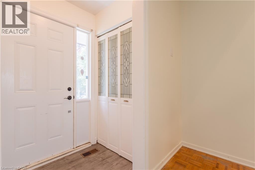 112 Shadeland Crescent, Kitchener, Ontario  N2M 2H9 - Photo 3 - 40857985