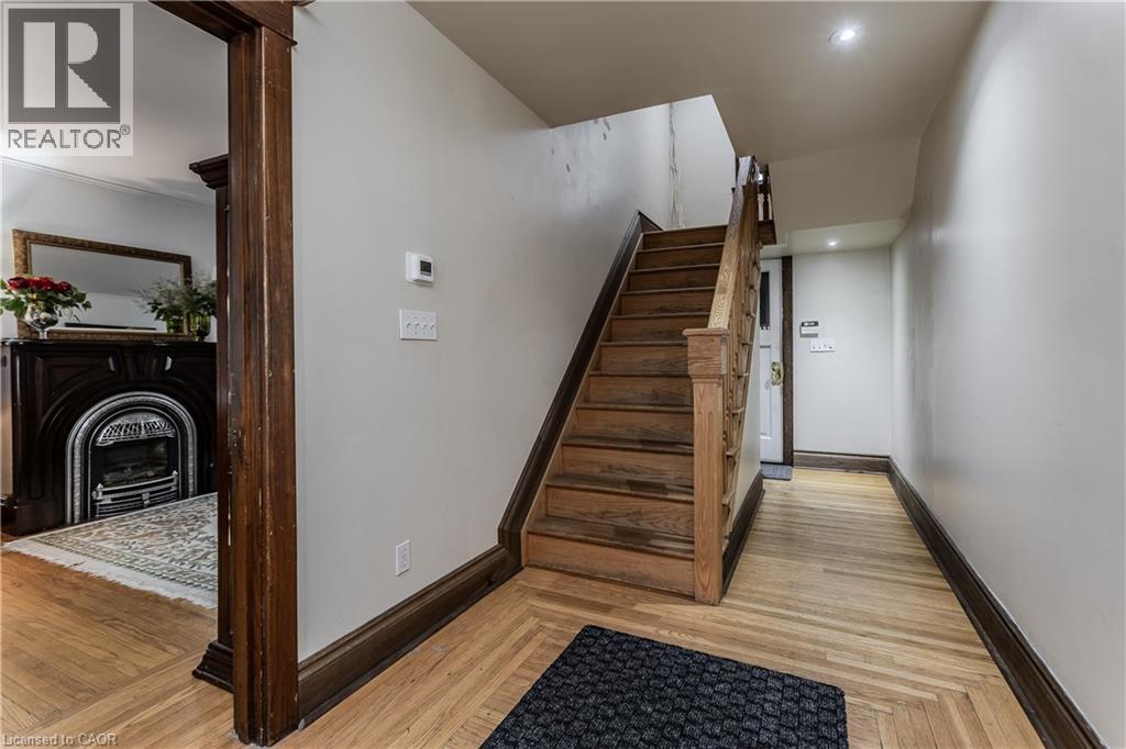 1088 King Street E, Hamilton, Ontario  L8M 1E3 - Photo 15 - 40858020