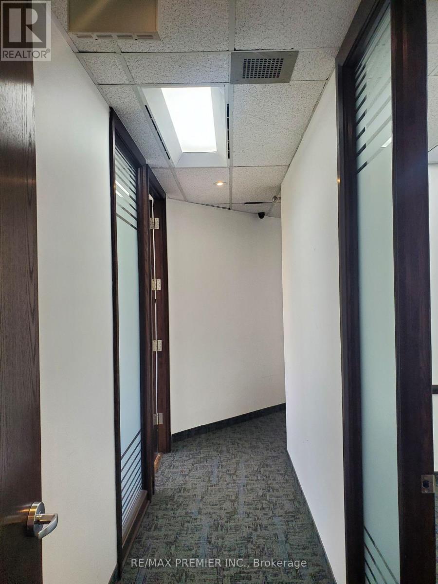 500a - 3200 Dufferin Street, Toronto, Ontario  M6A 2T3 - Photo 10 - W12724748