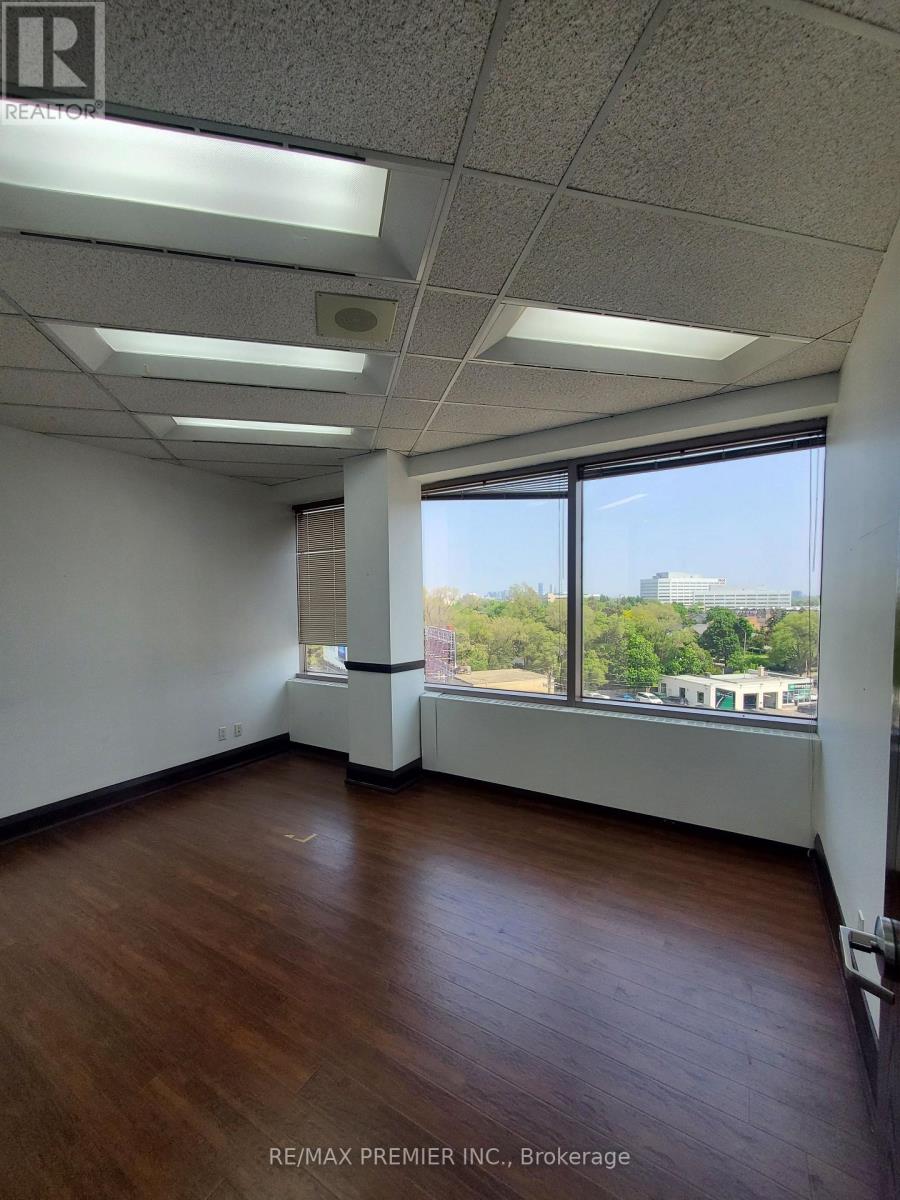 500a - 3200 Dufferin Street, Toronto, Ontario  M6A 2T3 - Photo 7 - W12724748