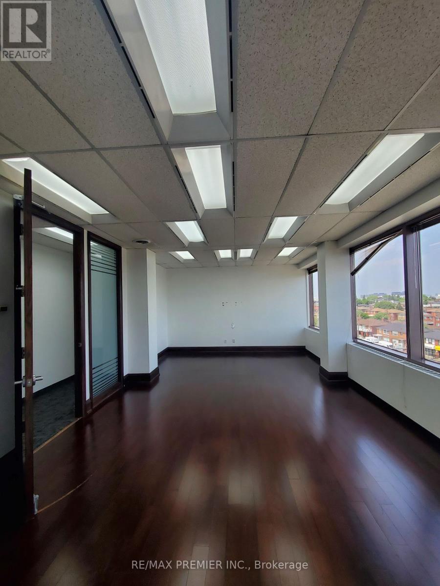 500a - 3200 Dufferin Street, Toronto, Ontario  M6A 2T3 - Photo 8 - W12724748