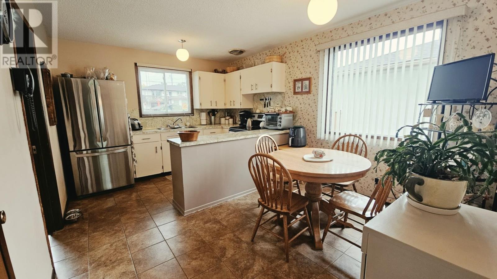 476 Parkwood St, Thunder Bay, Ontario  P7A 2J4 - Photo 4 - TB2602390