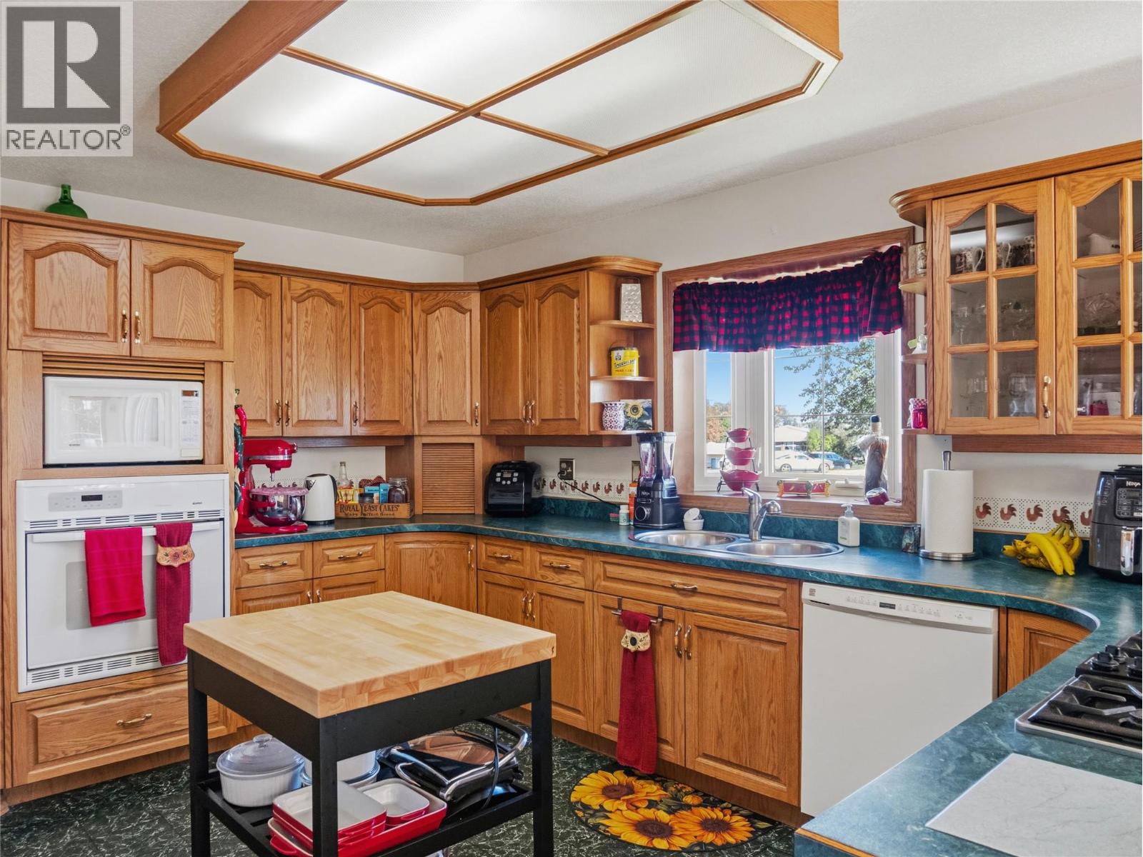 4707 51 Street, Pouce Coupe, British Columbia  V0C 2C0 - Photo 17 - 10398610