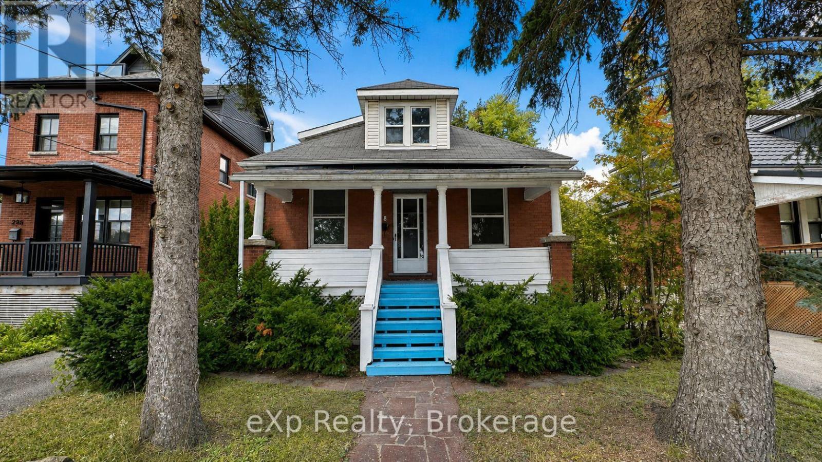 238 ELIZABETH STREET, Guelph, Ontario