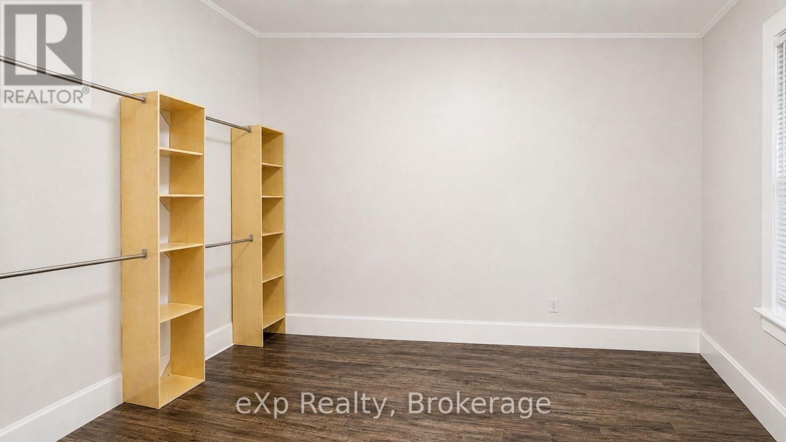 238 Elizabeth Street, Guelph (St. Patrick's Ward), Ontario  N1E 2X3 - Photo 6 - X13711582