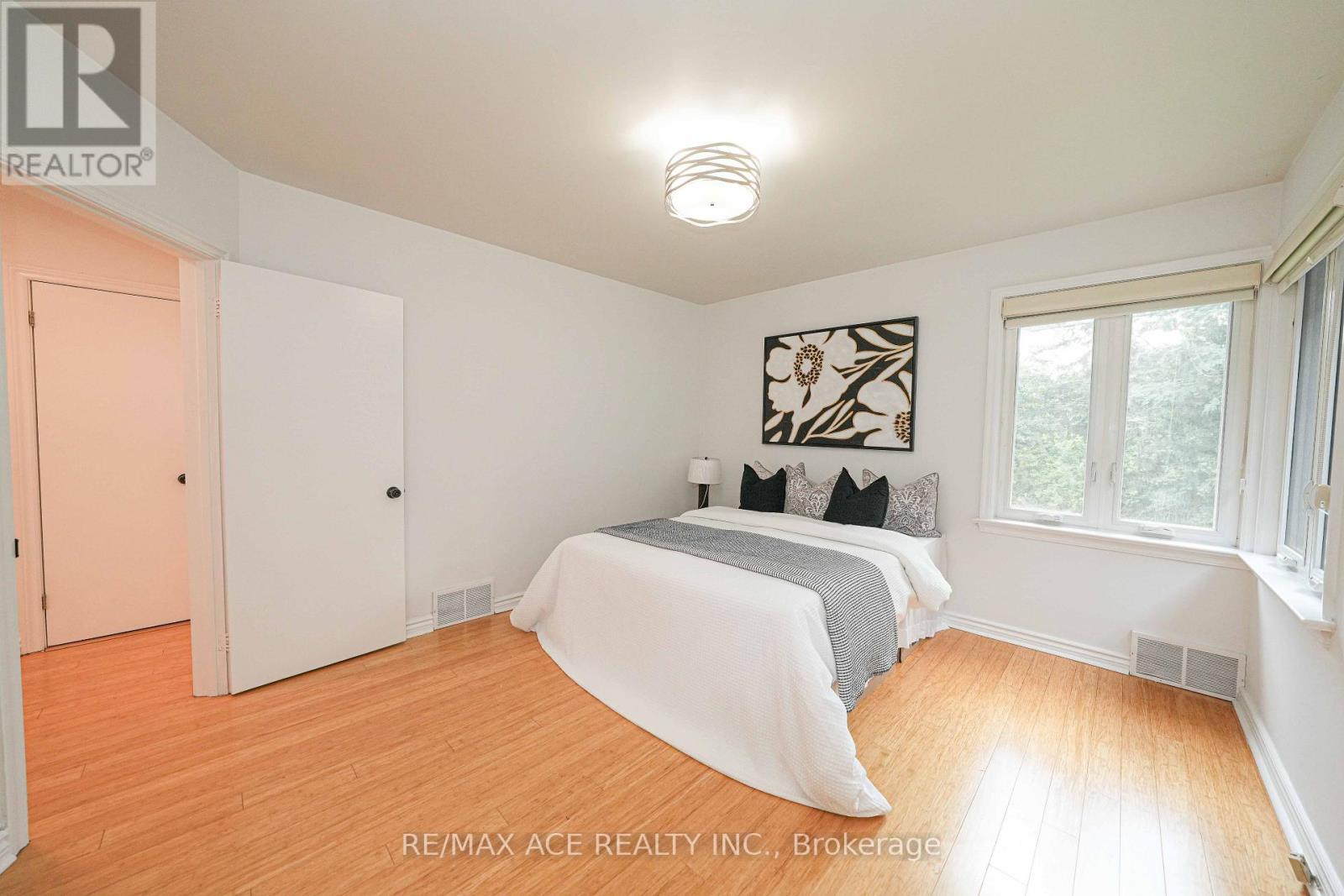 59 Lilian Drive, Toronto, Ontario  M1R 3W4 - Photo 12 - E13711756