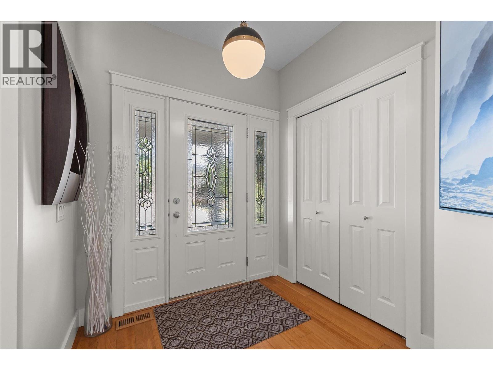 361 Quilchena Drive, Kelowna, British Columbia  V1W 4W4 - Photo 5 - 10398347