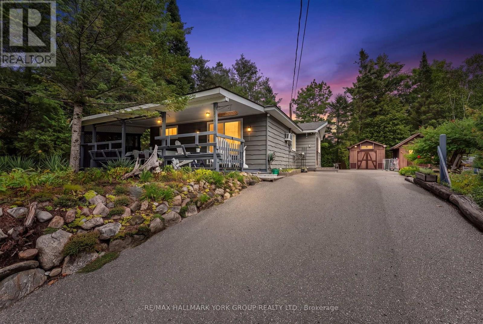 1085 River Road E, Wasaga Beach, Ontario  L9Z 2P7 - Photo 1 - S13711820
