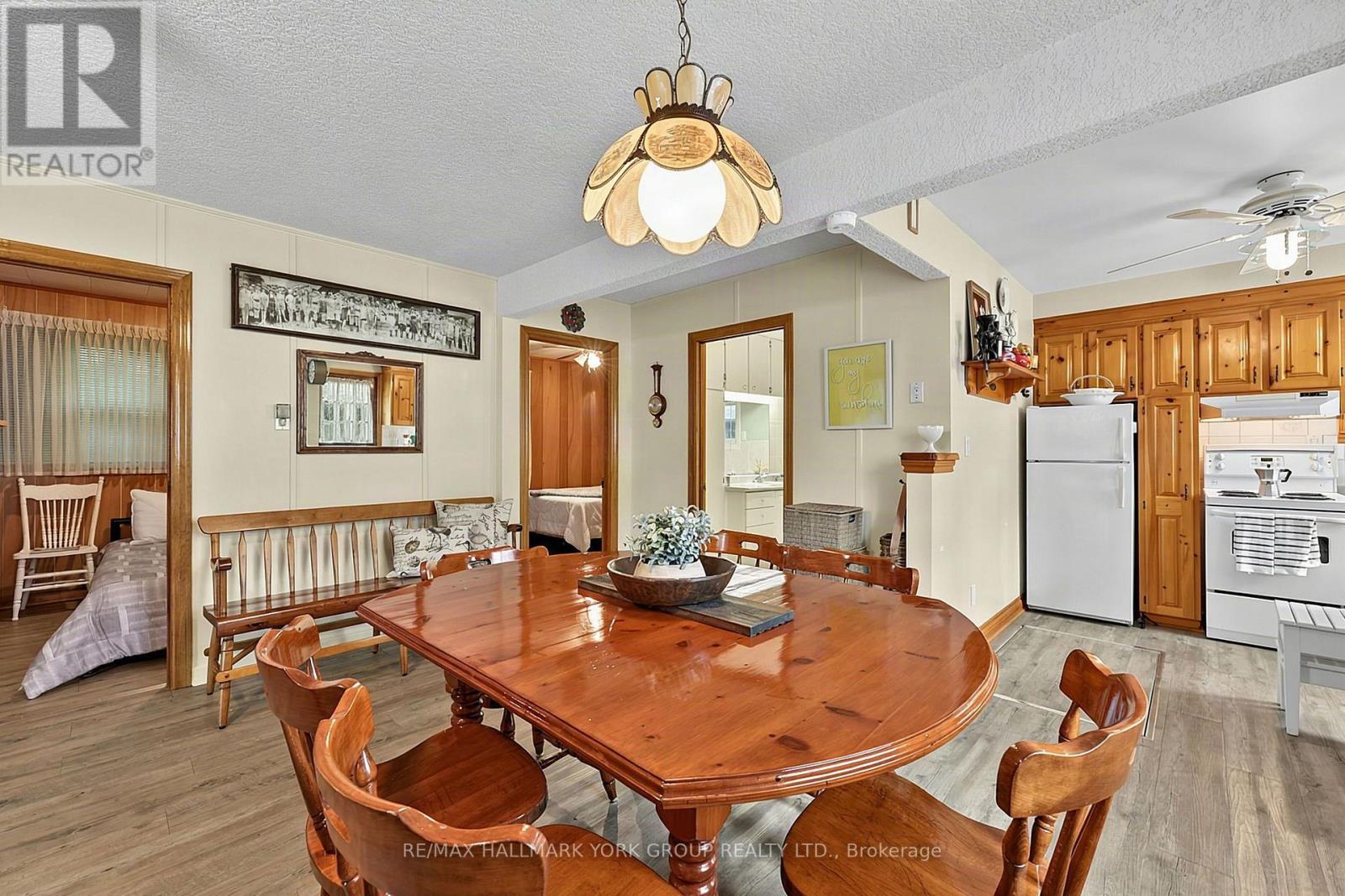 1085 River Road E, Wasaga Beach, Ontario  L9Z 2P7 - Photo 13 - S13711820
