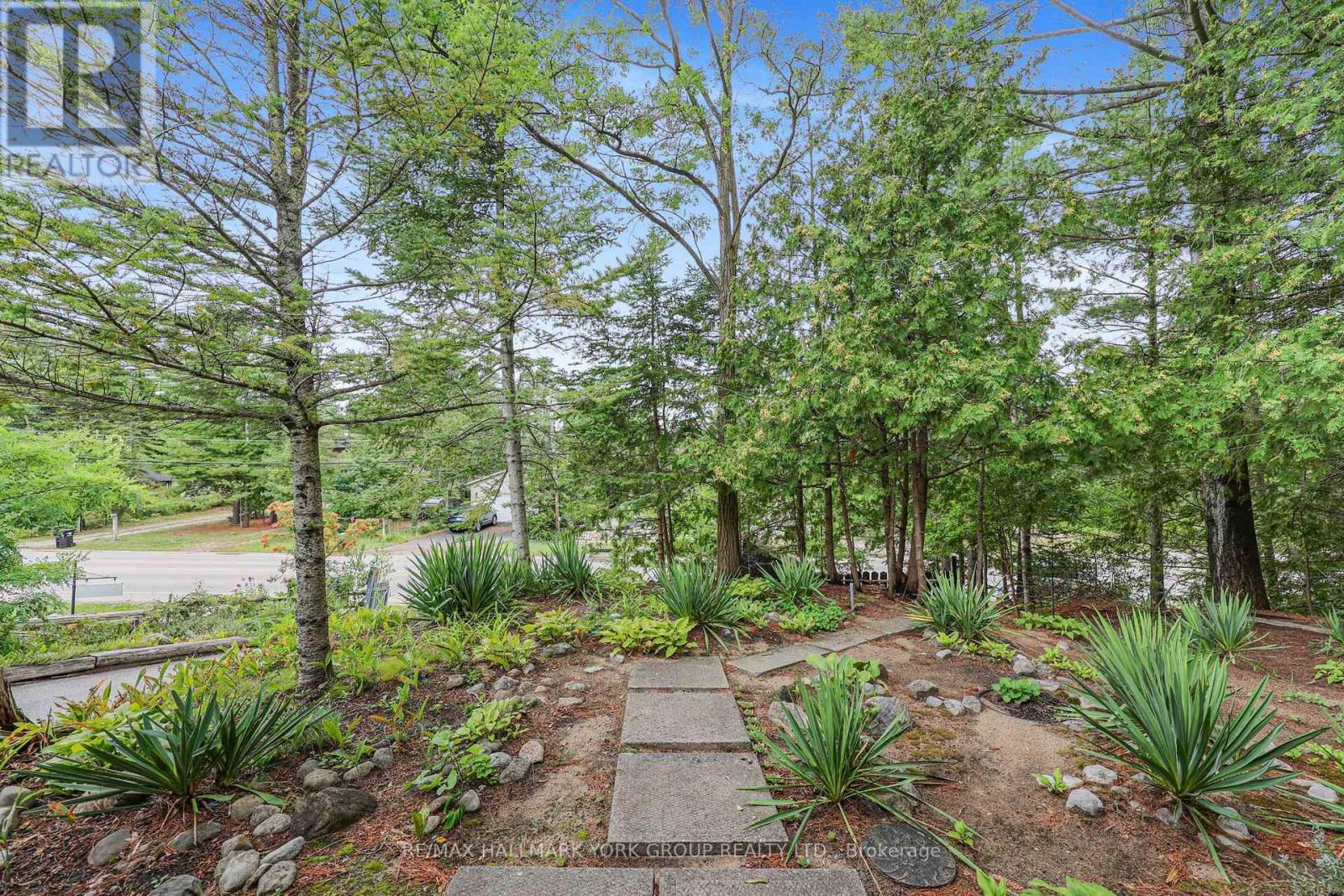 1085 River Road E, Wasaga Beach, Ontario  L9Z 2P7 - Photo 32 - S13711820