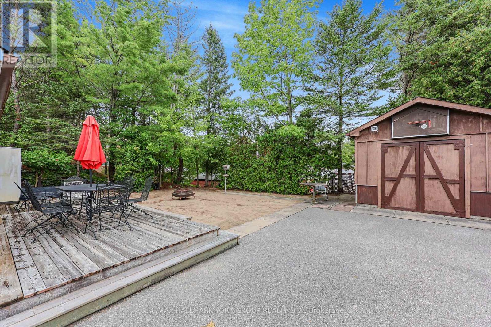 1085 River Road E, Wasaga Beach, Ontario  L9Z 2P7 - Photo 33 - S13711820