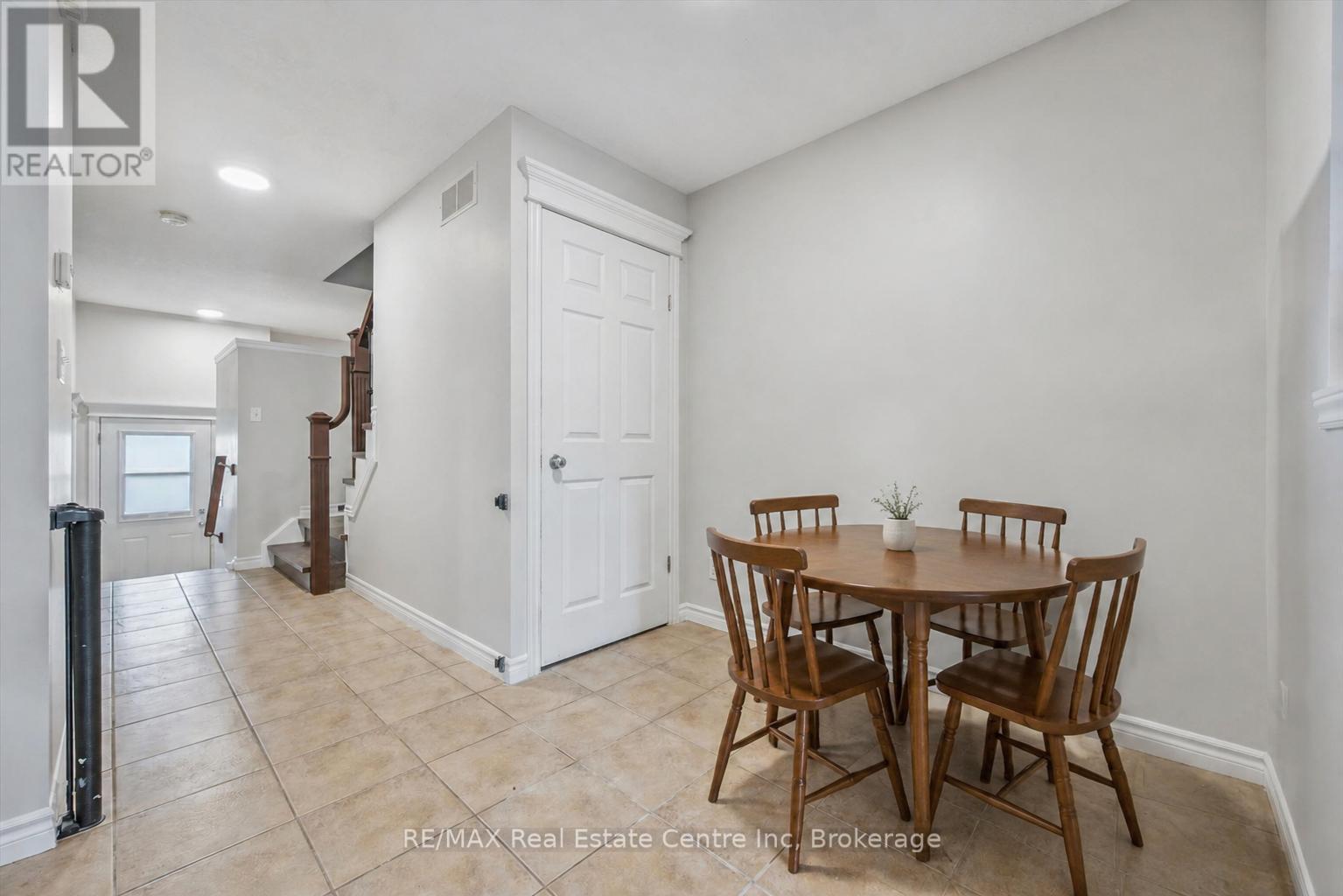 53 Washburn Drive, Guelph (Grange Road), Ontario  N1E 0B2 - Photo 6 - X13711748