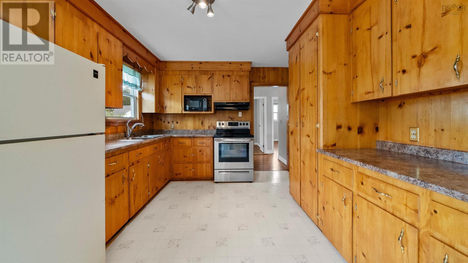 82 Nappan Drive, Lower Sackville, Nova Scotia B4C 2E3 - Photo 14 - 202621499
