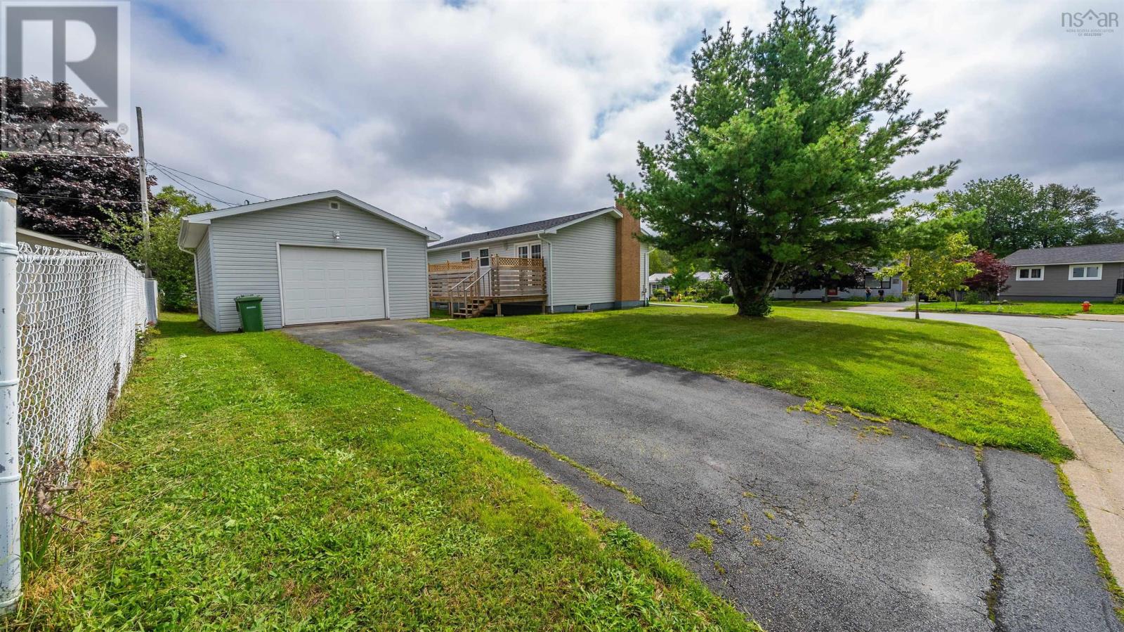 82 Nappan Drive, Lower Sackville, Nova Scotia B4C 2E3 - Photo 38 - 202621499