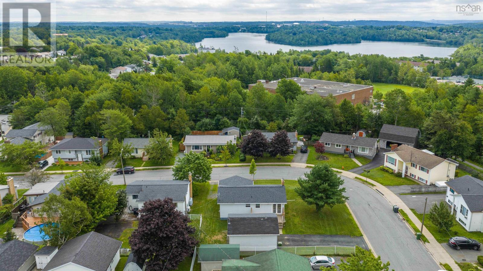 82 Nappan Drive, Lower Sackville, Nova Scotia B4C 2E3 - Photo 3 - 202621499