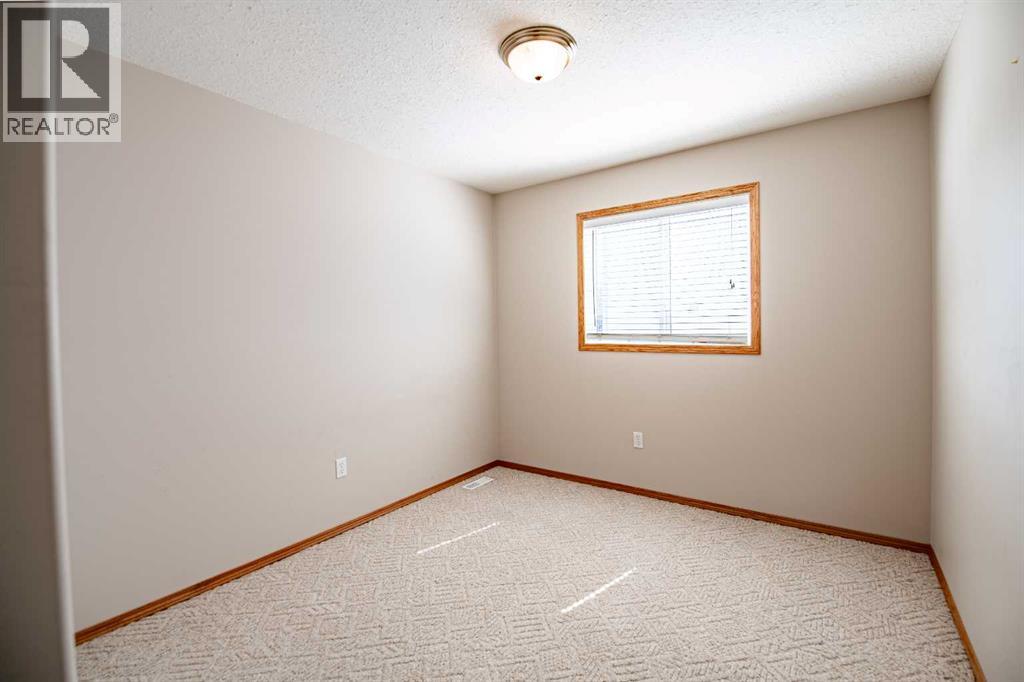 19 Fulmar Close, Sylvan Lake, Alberta  T4S 2K6 - Photo 11 - A2338773