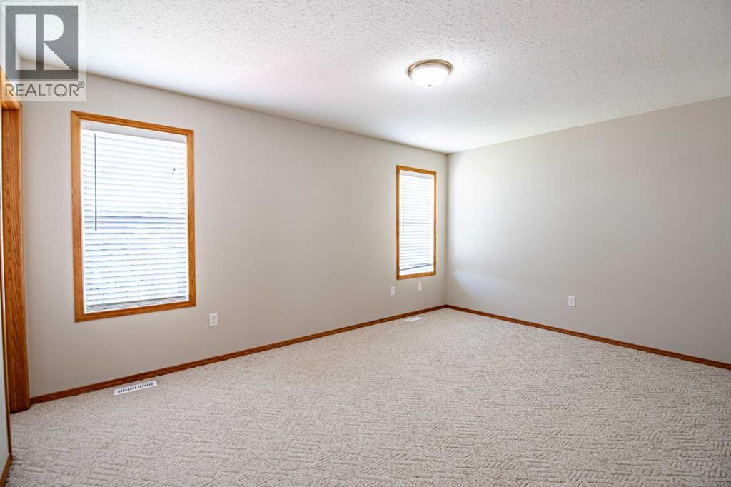 19 Fulmar Close, Sylvan Lake, Alberta  T4S 2K6 - Photo 8 - A2338773