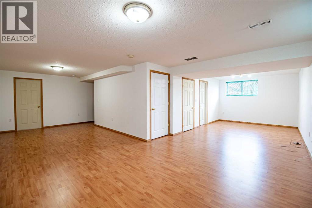 19 Fulmar Close, Sylvan Lake, Alberta  T4S 2K6 - Photo 16 - A2338773