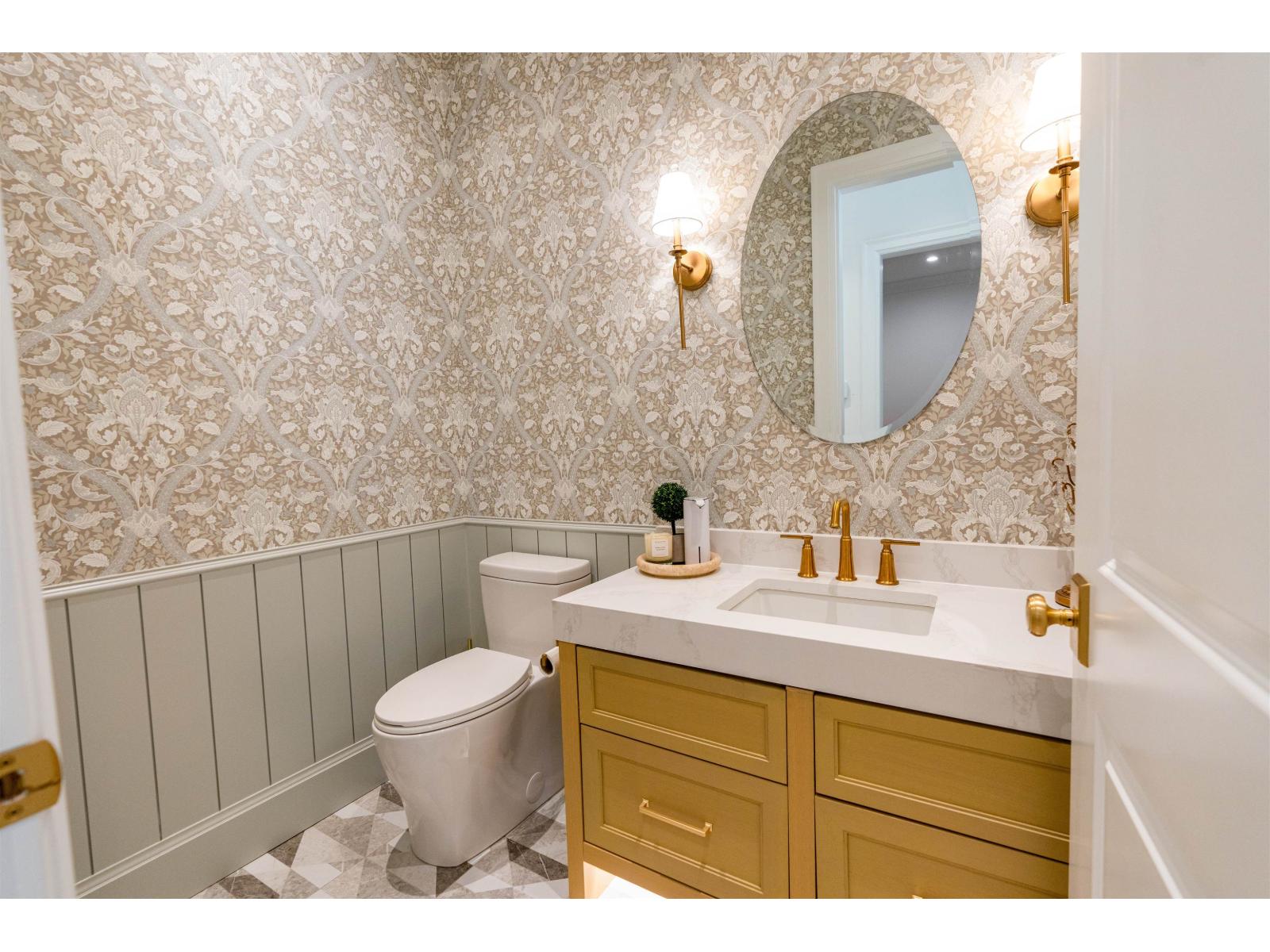2376 129a Street, Surrey, British Columbia  V4A 9H1 - Photo 12 - R3155617