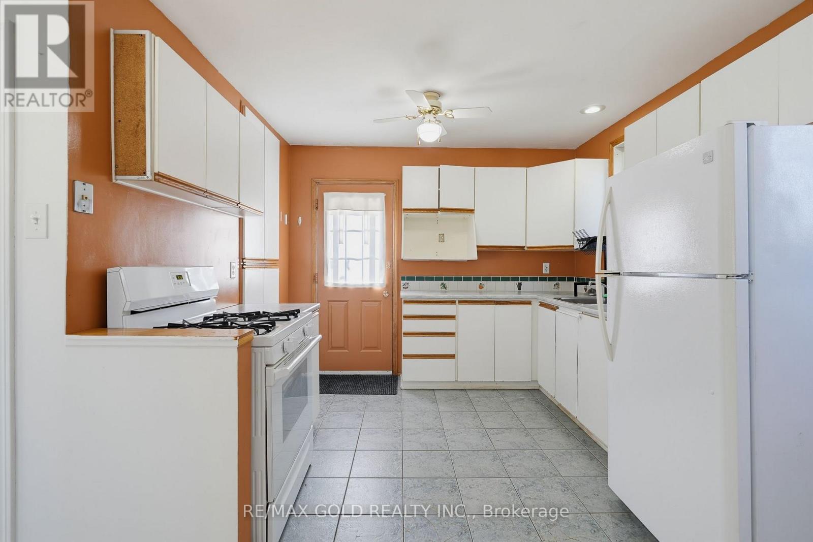 23 Pleasantview Avenue, Brampton, Ontario  L6X 1W5 - Photo 12 - W13711750