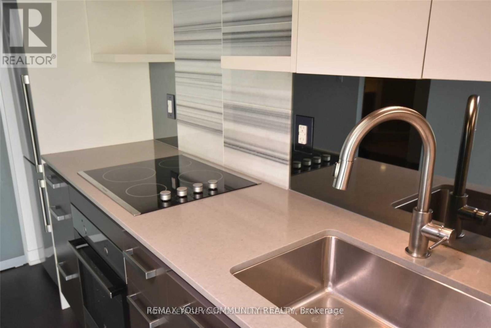 622 - 1830 Bloor Street W, Toronto, Ontario  M6P 3K6 - Photo 2 - W13711804