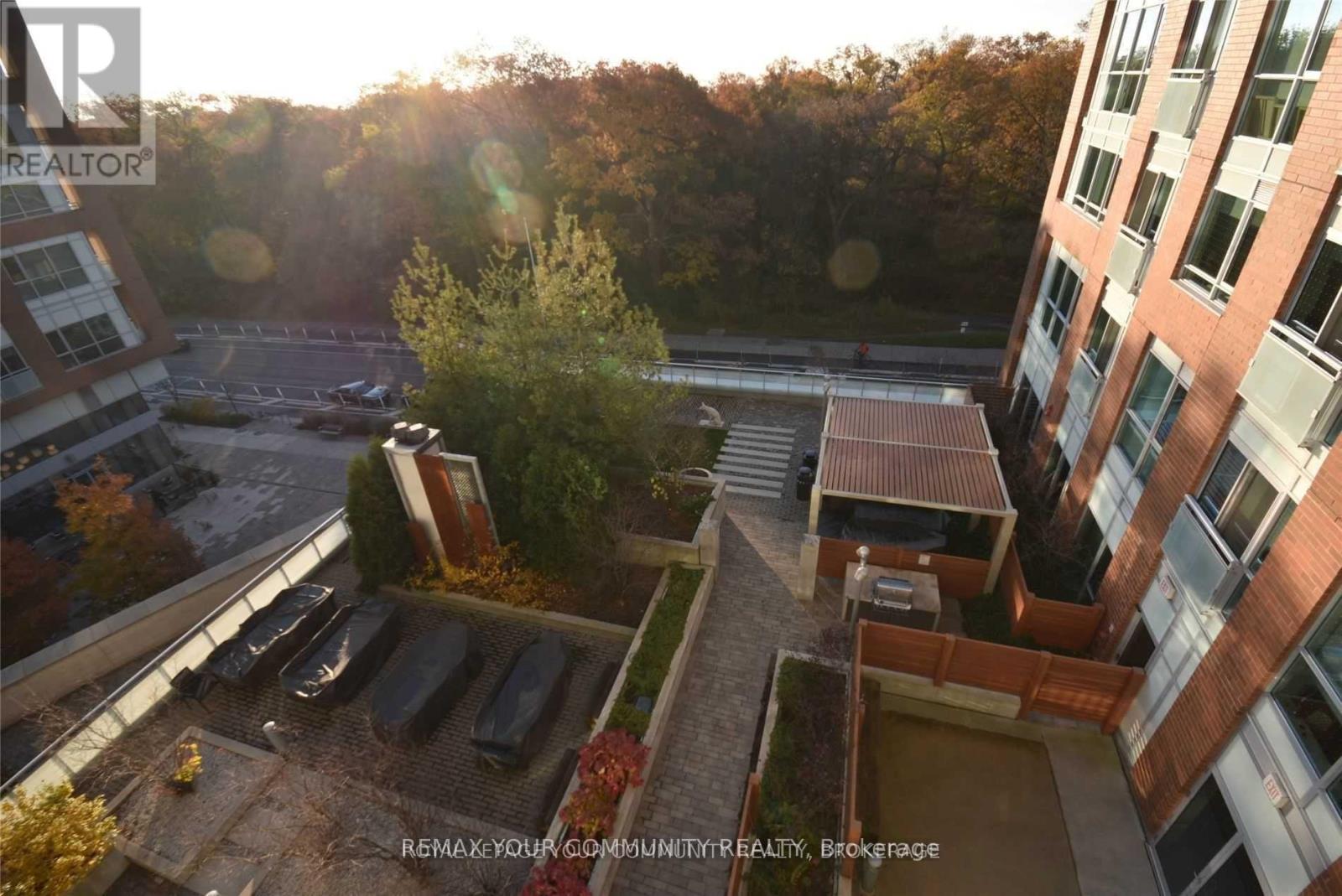 622 - 1830 Bloor Street W, Toronto, Ontario  M6P 3K6 - Photo 6 - W13711804