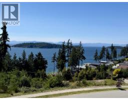 5962-5964 BARNACLE STREET, Sechelt, British Columbia