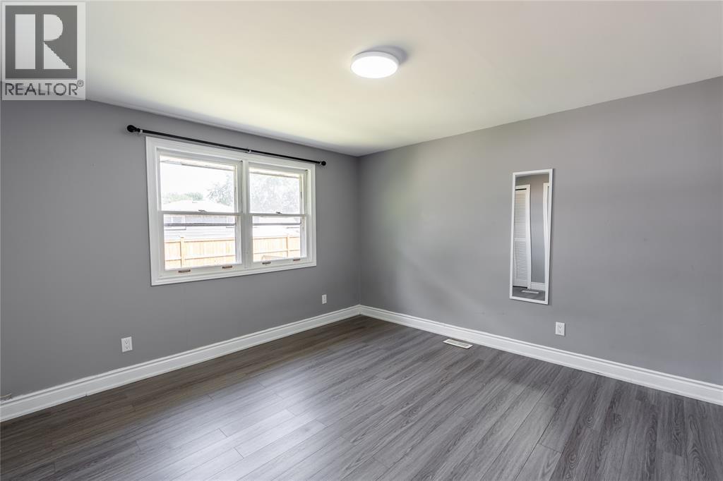 103 Hanna Crescent, Sarnia, Ontario  N7S 4H4 - Photo 11 - 26020732