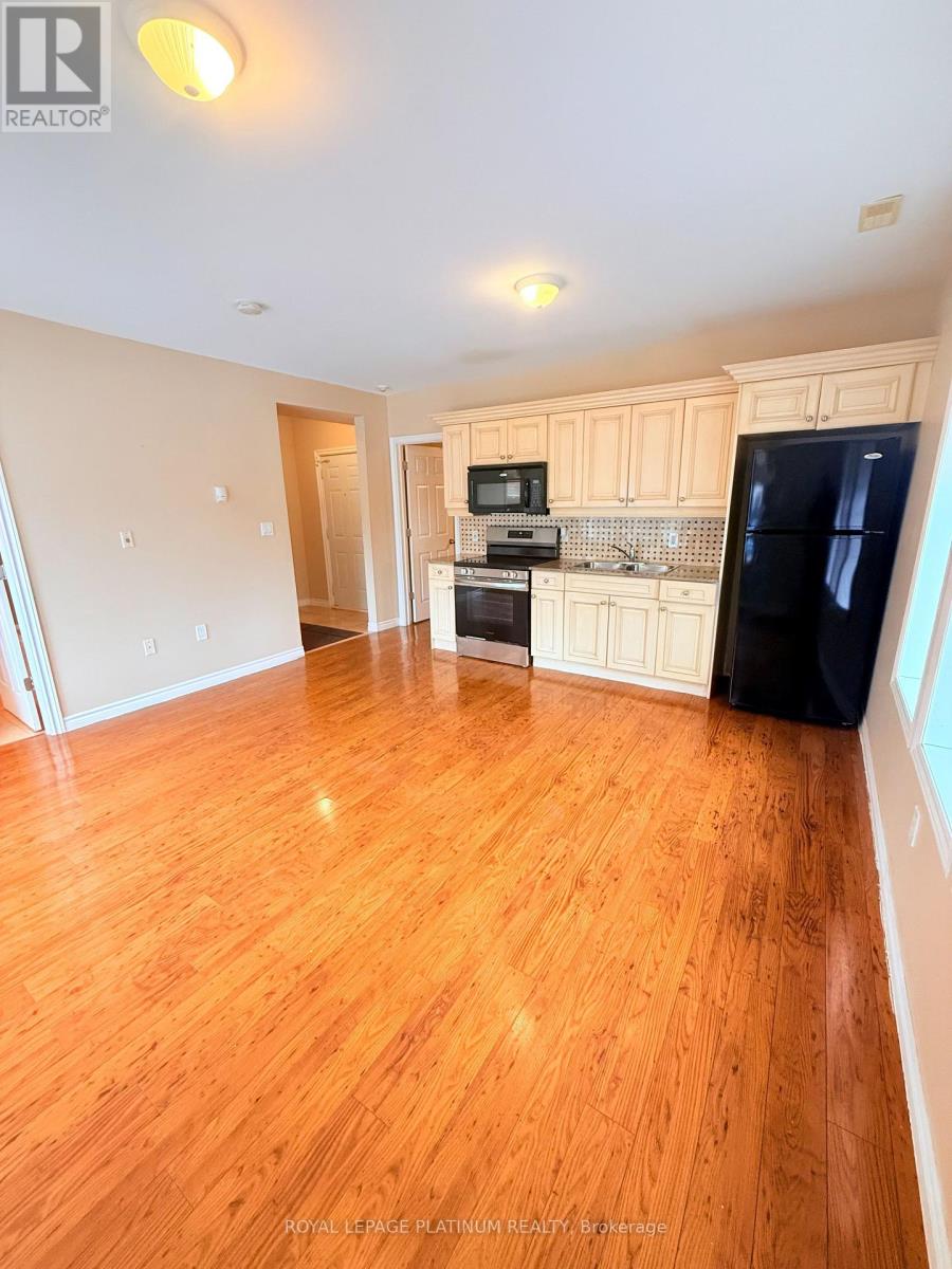 6 - 120 Sherman Avenue S, Hamilton, Ontario  L8M 2P9 - Photo 11 - X13711768