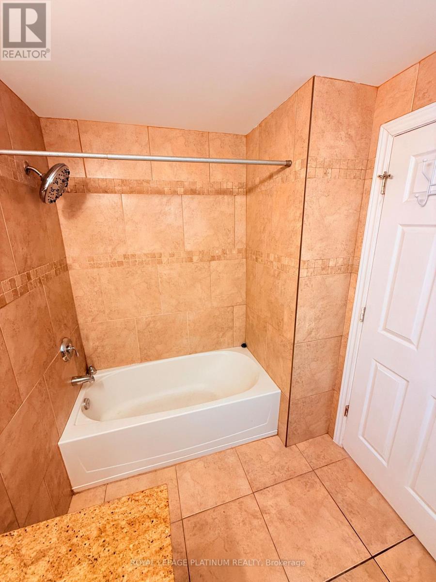 6 - 120 Sherman Avenue S, Hamilton, Ontario  L8M 2P9 - Photo 12 - X13711768