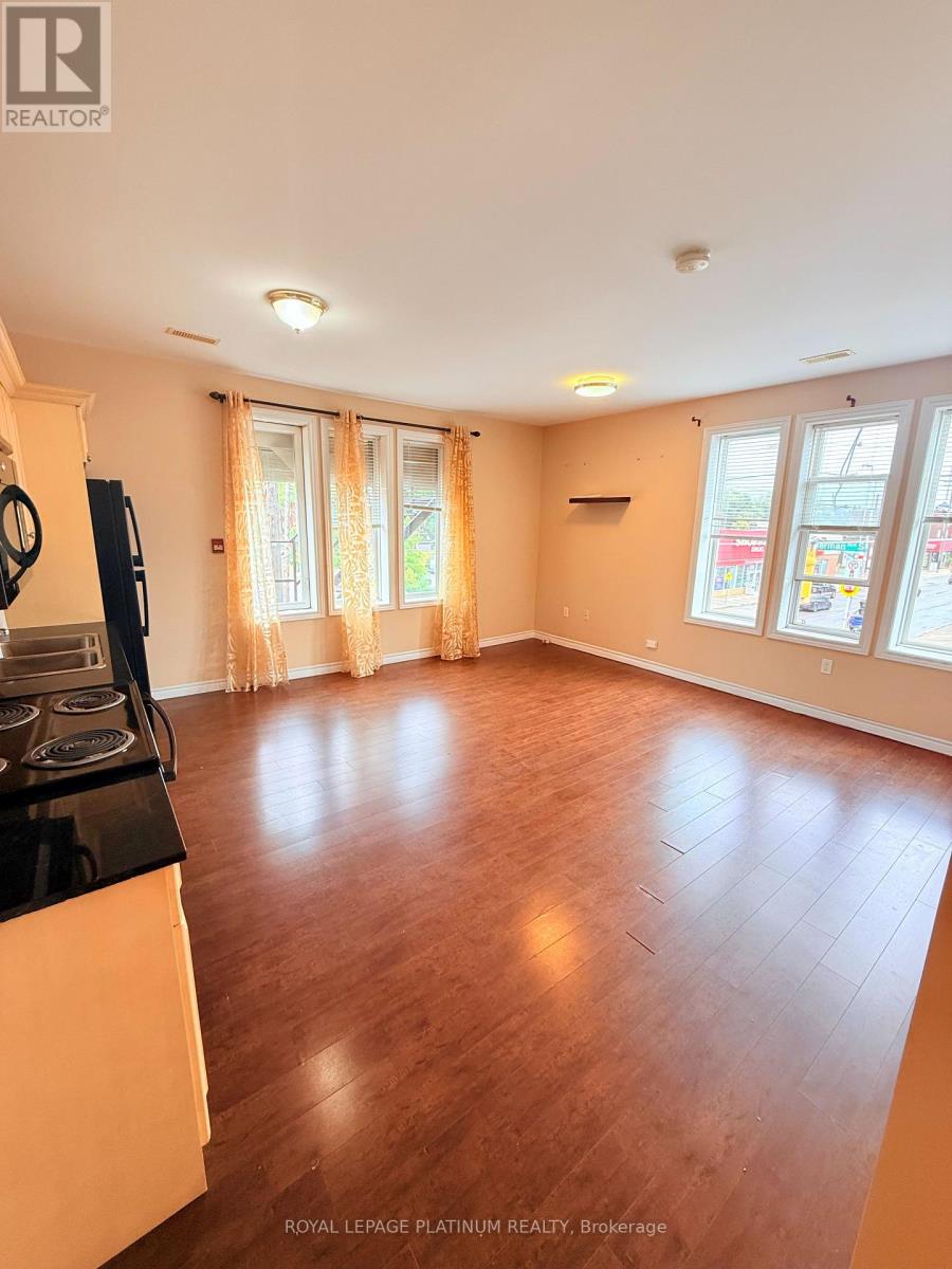 10 - 120 Sherman Avenue S, Hamilton, Ontario  L8M 2P9 - Photo 9 - X13711786
