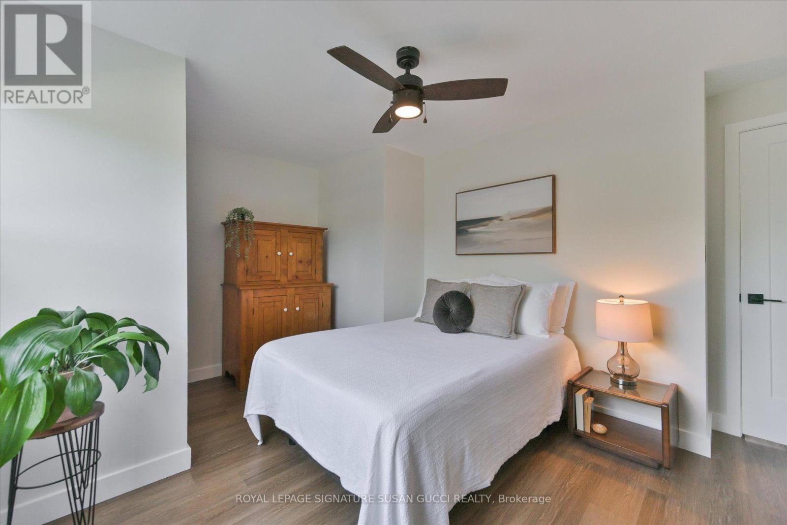 2 Sutherland Avenue, Toronto, Ontario  M4C 1R9 - Photo 22 - E13711536