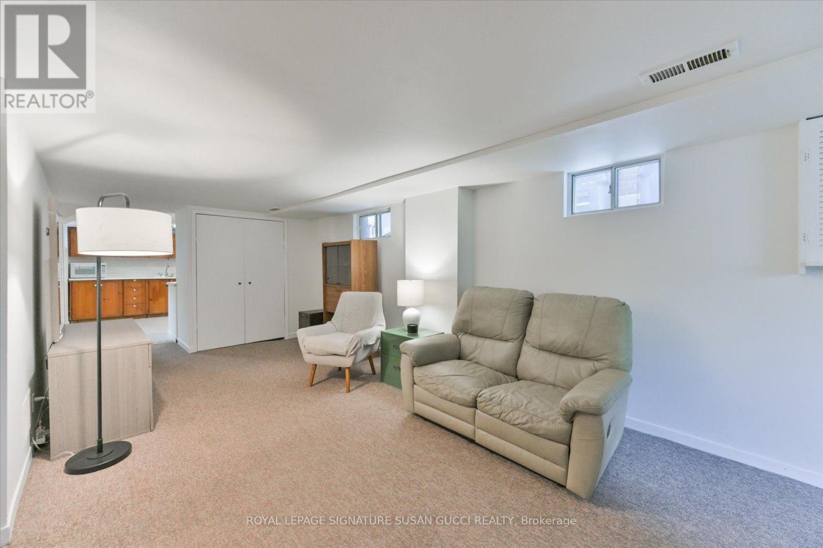 2 Sutherland Avenue, Toronto, Ontario  M4C 1R9 - Photo 34 - E13711536