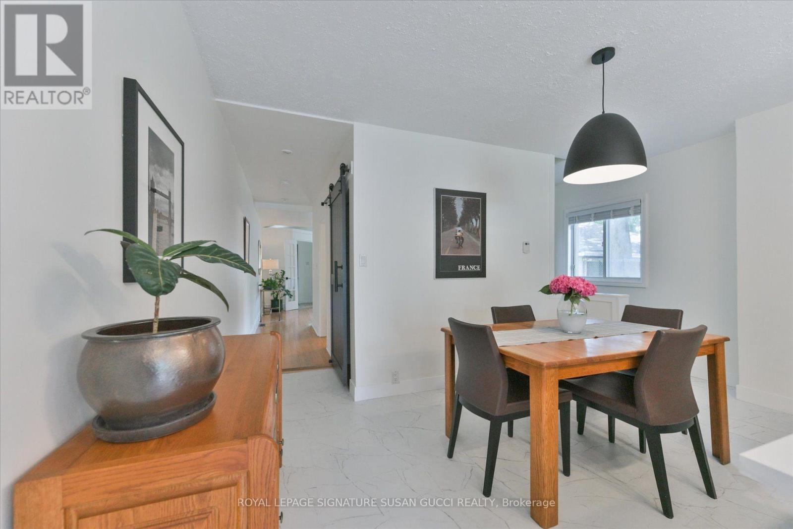 2 Sutherland Avenue, Toronto, Ontario  M4C 1R9 - Photo 11 - E13711536