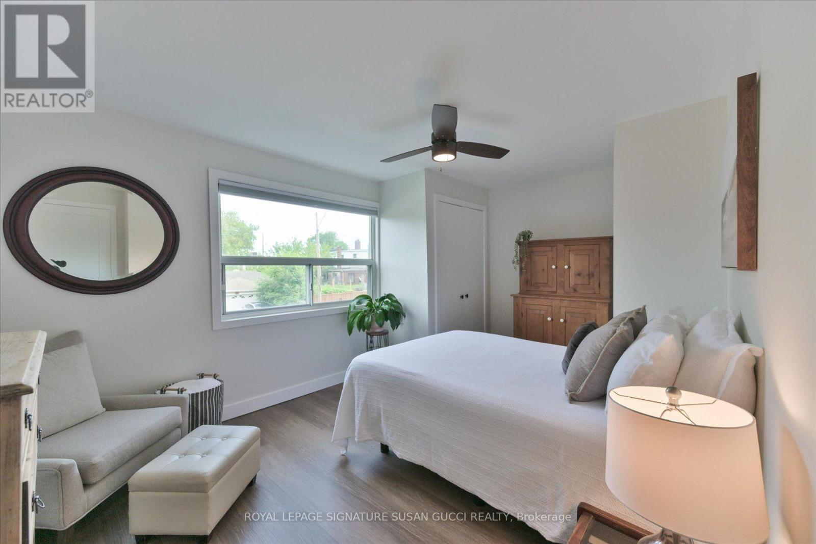 2 Sutherland Avenue, Toronto, Ontario  M4C 1R9 - Photo 21 - E13711536
